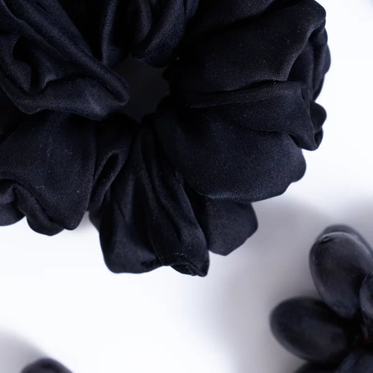 Black Grape - Pera Atelier