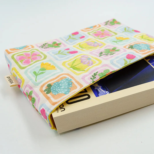 Flower Patchy Book Sleeve - Small